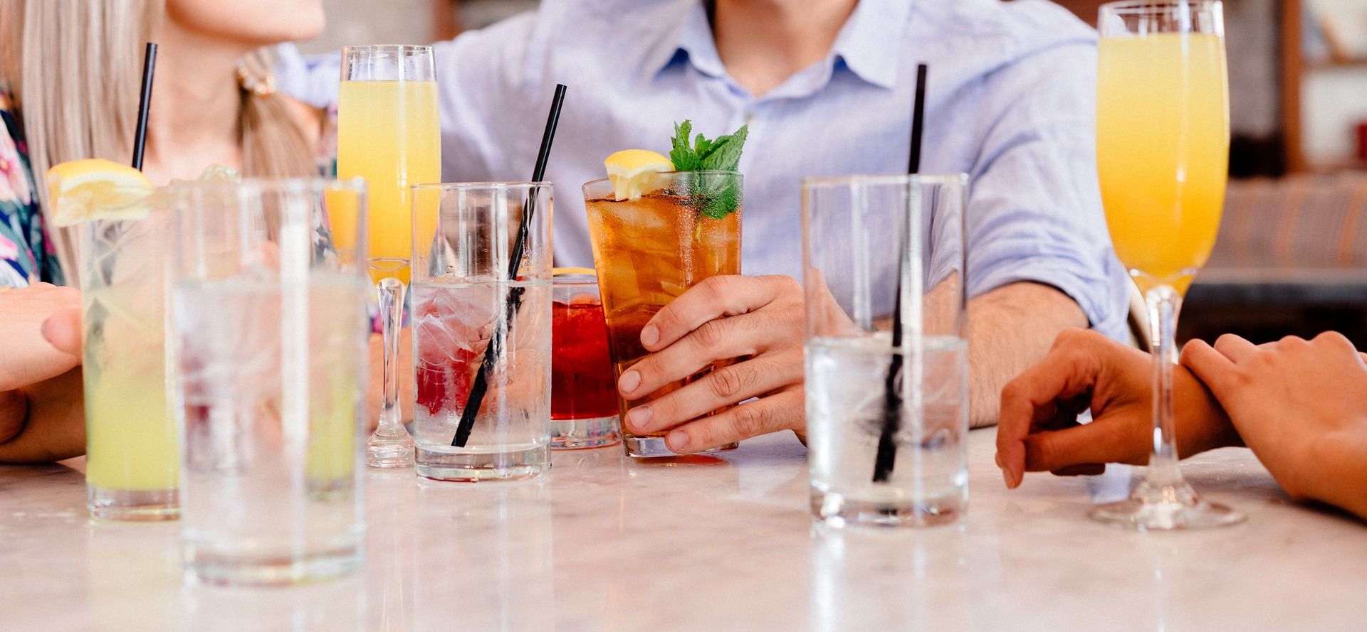 verres de l'amitié célibataires